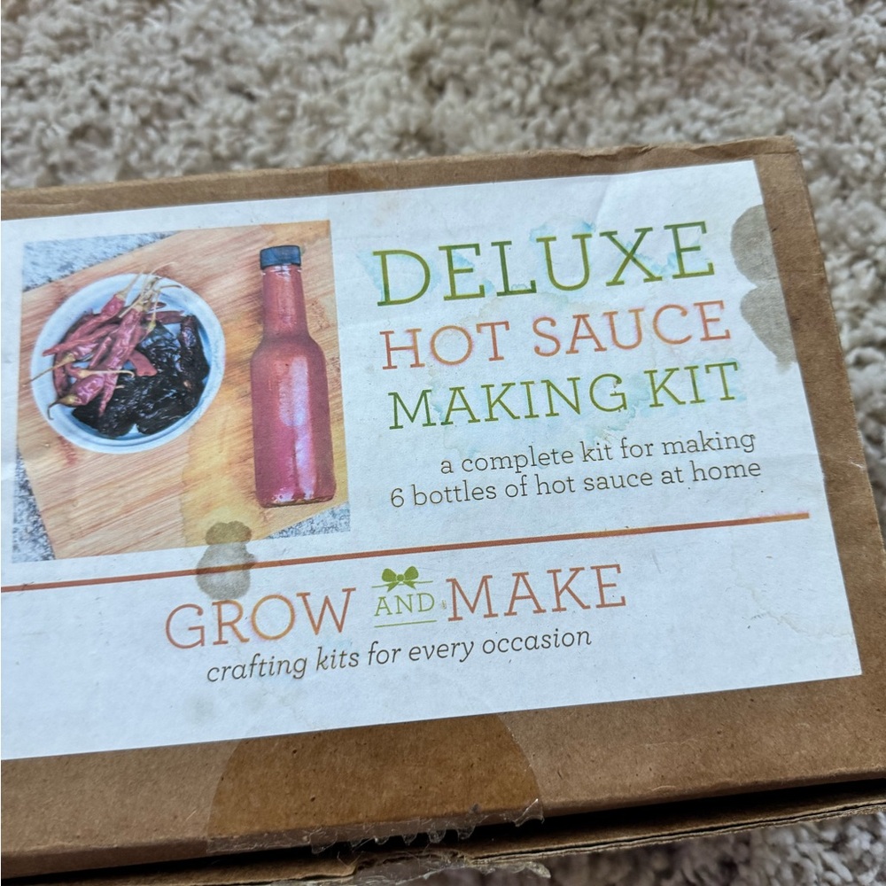 Grow and Make Deluxe Hot Sauce Making Kit - a fun and easy project for h…